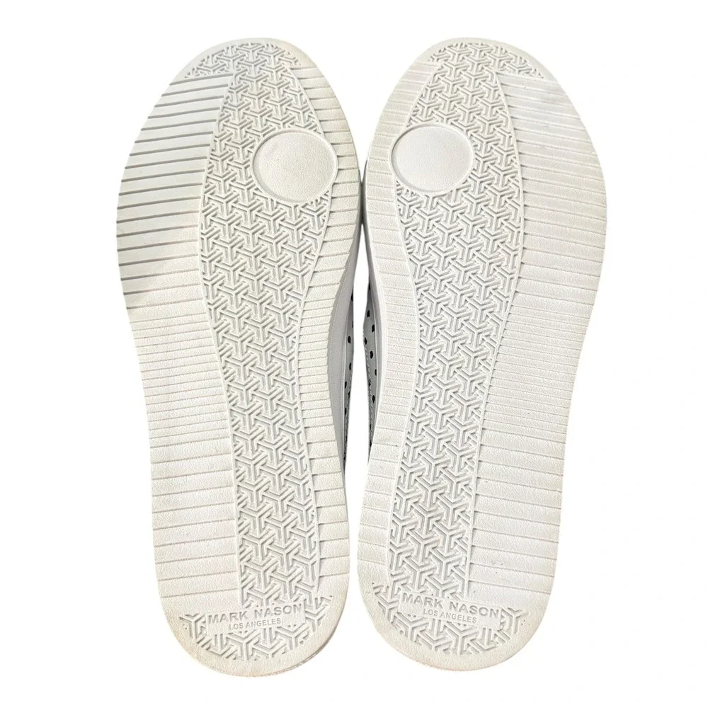 Mark Nason Aimee Slip On Sneakers Women's Size‎ 10 White Black Polka Dot Leather